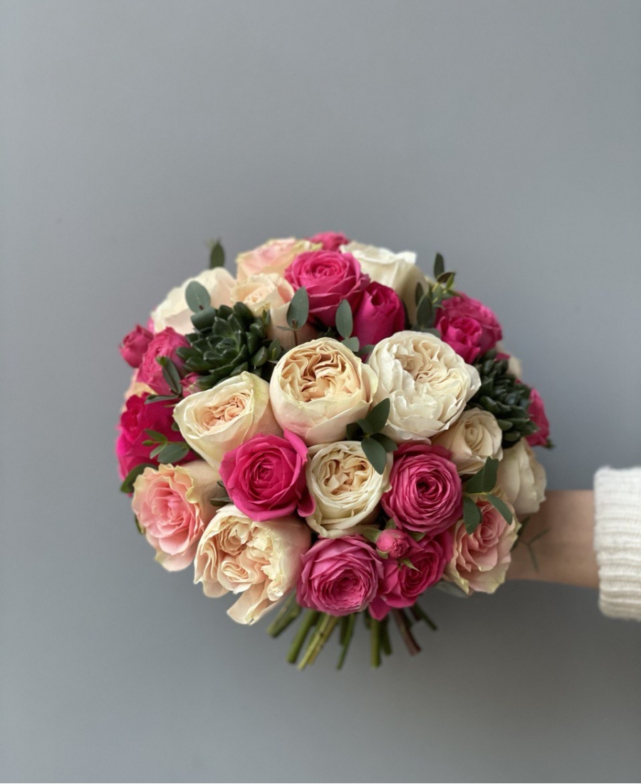 Bridal bouquet LOV 10
